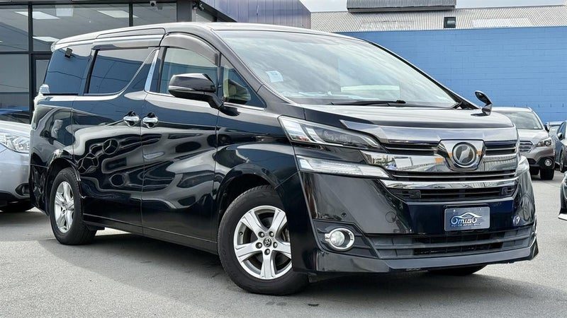 2015 Toyota Vellfire 8 Seater, photo 2