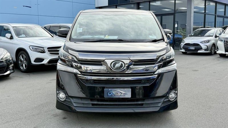 2015 Toyota Vellfire 8 Seater, photo 3