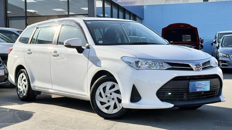 2021 Toyota Corolla Fielder, photo 2