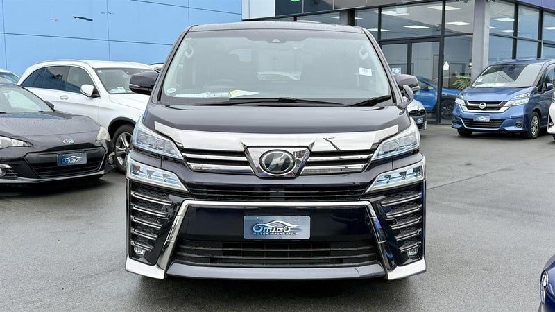 2018 Toyota Vellfire 7 Seater, photo 3
