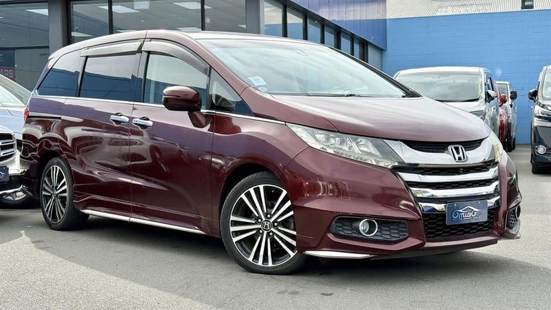 2014 Honda Odyssey Absolute, photo 2