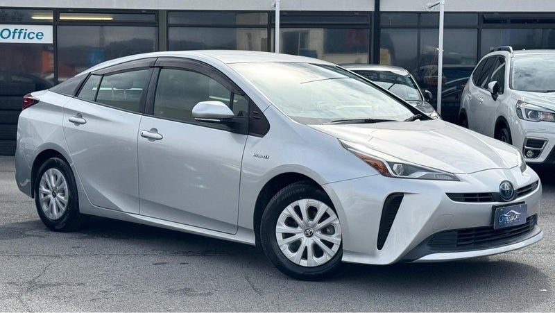 2020 Toyota Prius 1.8E 3YearWarrantyFree, photo 2
