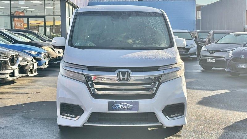 2018 Honda Step Wagon Spada, photo 3