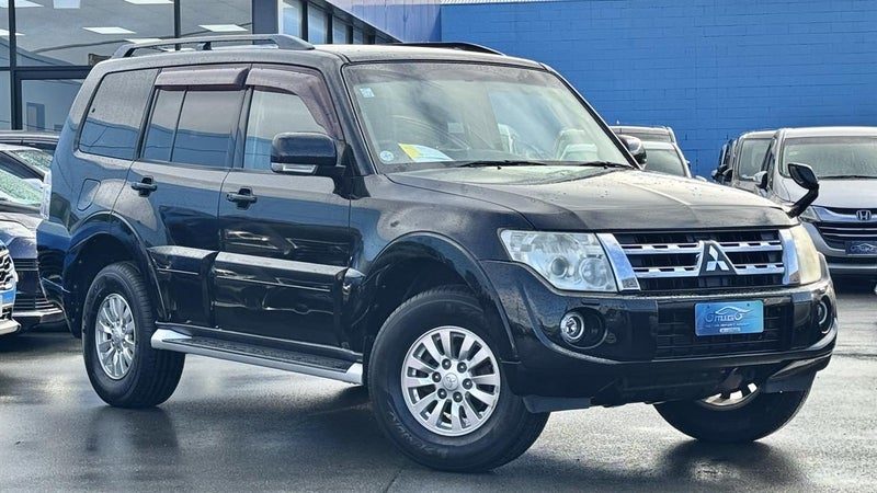 2013 Mitsubishi Pajero GR, photo 2