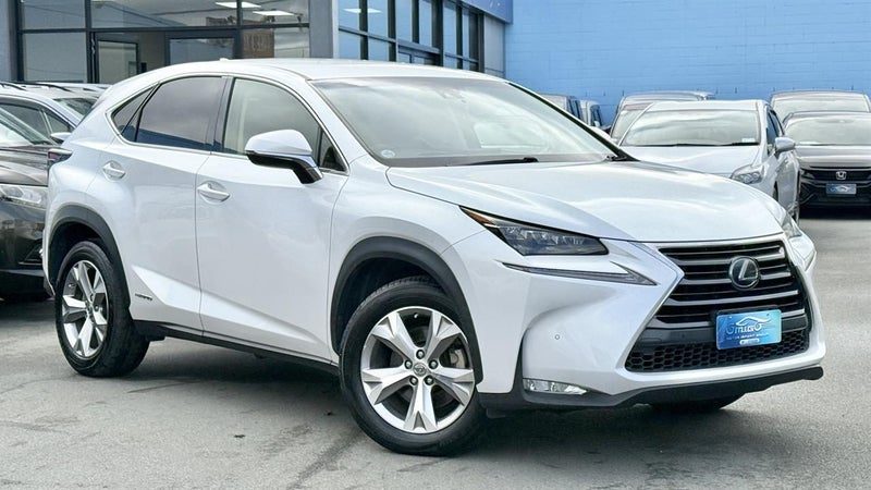 2014 Lexus NX 300h Hybrid, photo 2