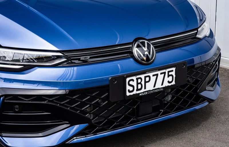 2026 Volkswagen Golf R-Line, photo 2