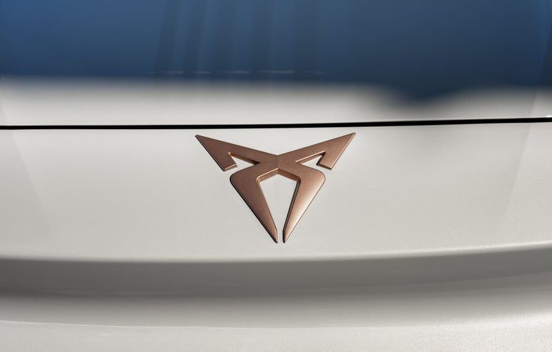 2026 Cupra Leon VZ Sportstourer, photo 3