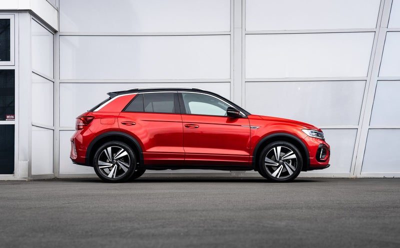 2023 Volkswagen T-Roc R-Line Petrol Turbo, photo 2