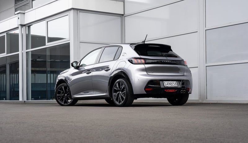 2023 Peugeot 208 GT 1.2, photo 3