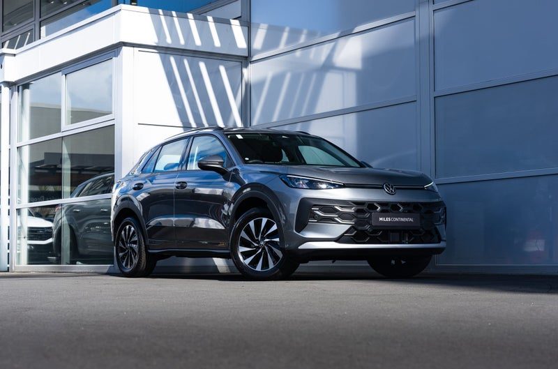 2026 Volkswagen T-Roc Life