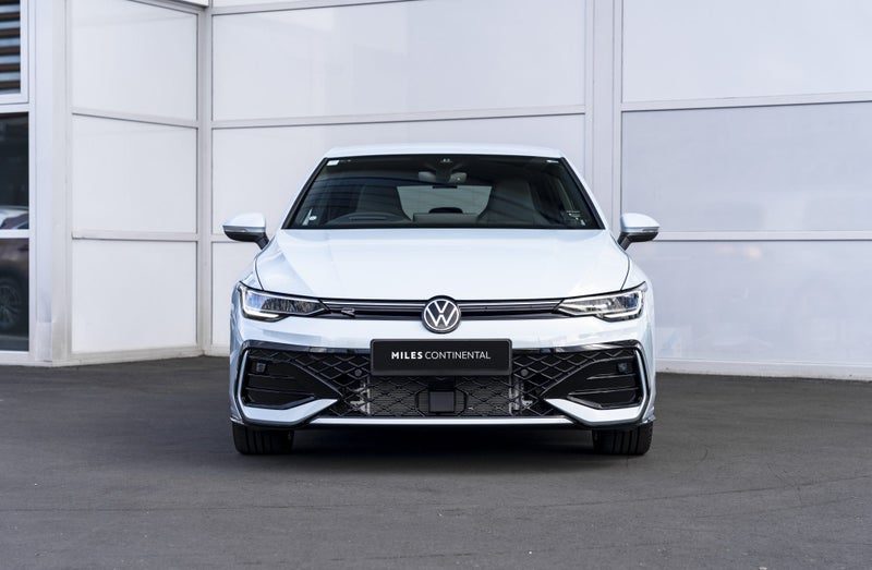 2026 Volkswagen Golf R-Line, photo 3