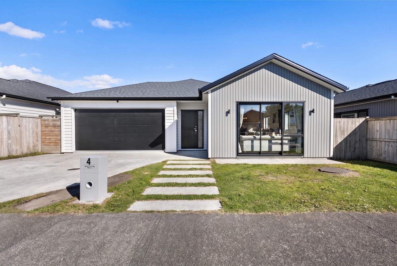 4 Silver Beech Street, Takanini, photo 2