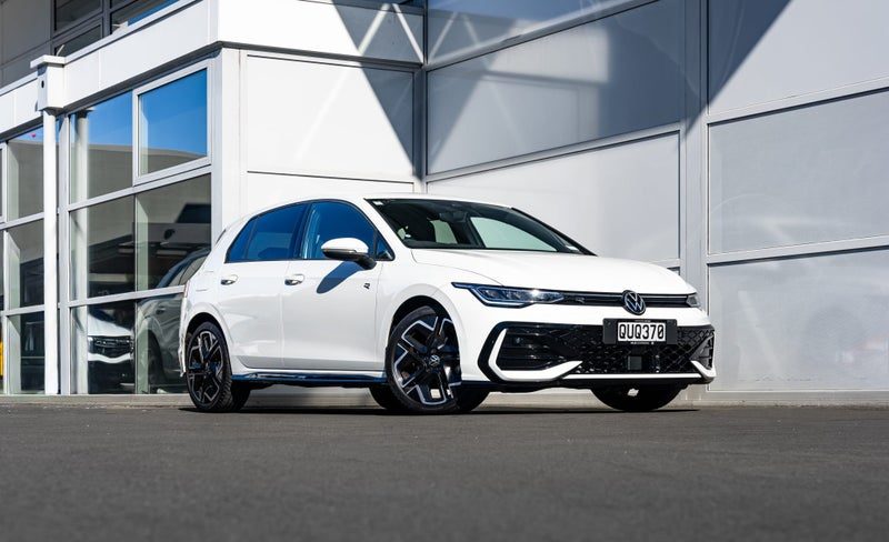 2024 Volkswagen Golf R-Line
