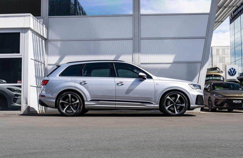 2020 Audi Q7 50 S-Line 210kW Turbo Diesel AWD, photo 2