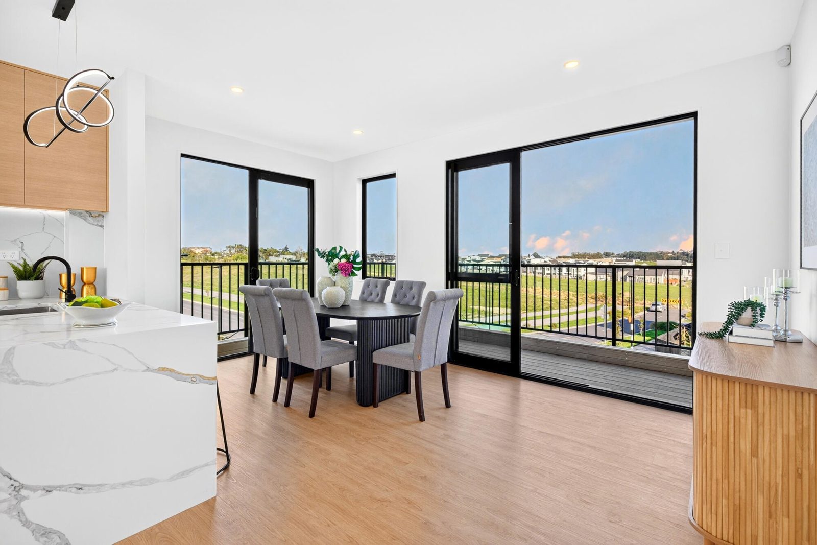 223 Henwood Road, Westgate, photo 5