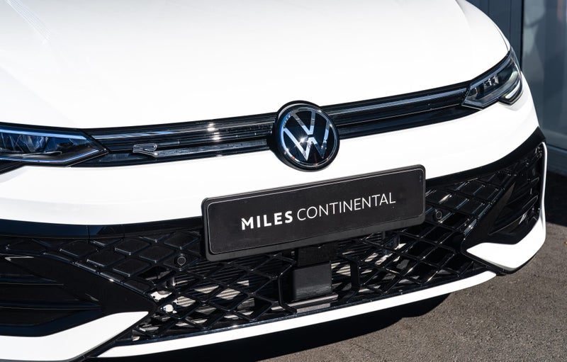 2026 Volkswagen Golf R-Line, photo 2