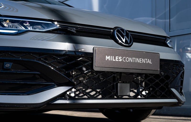 2026 Volkswagen Golf R-Line, photo 2