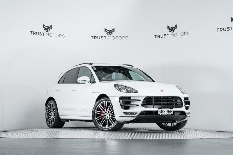 2017 Porsche Macan Turbo S 3.6L Twin Turbo, main photo