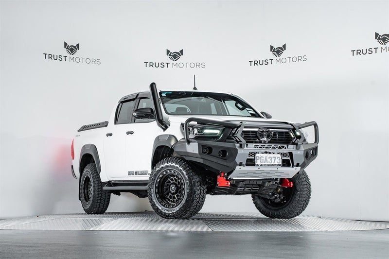2022 Toyota Hilux SR5 Cruiser 2.8L Diesel