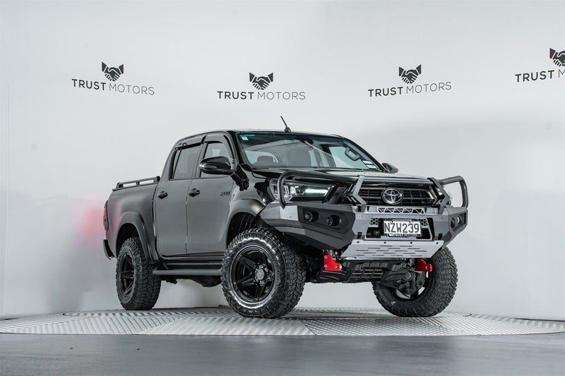 2022 Toyota Hilux SR5 2.8L Automatic