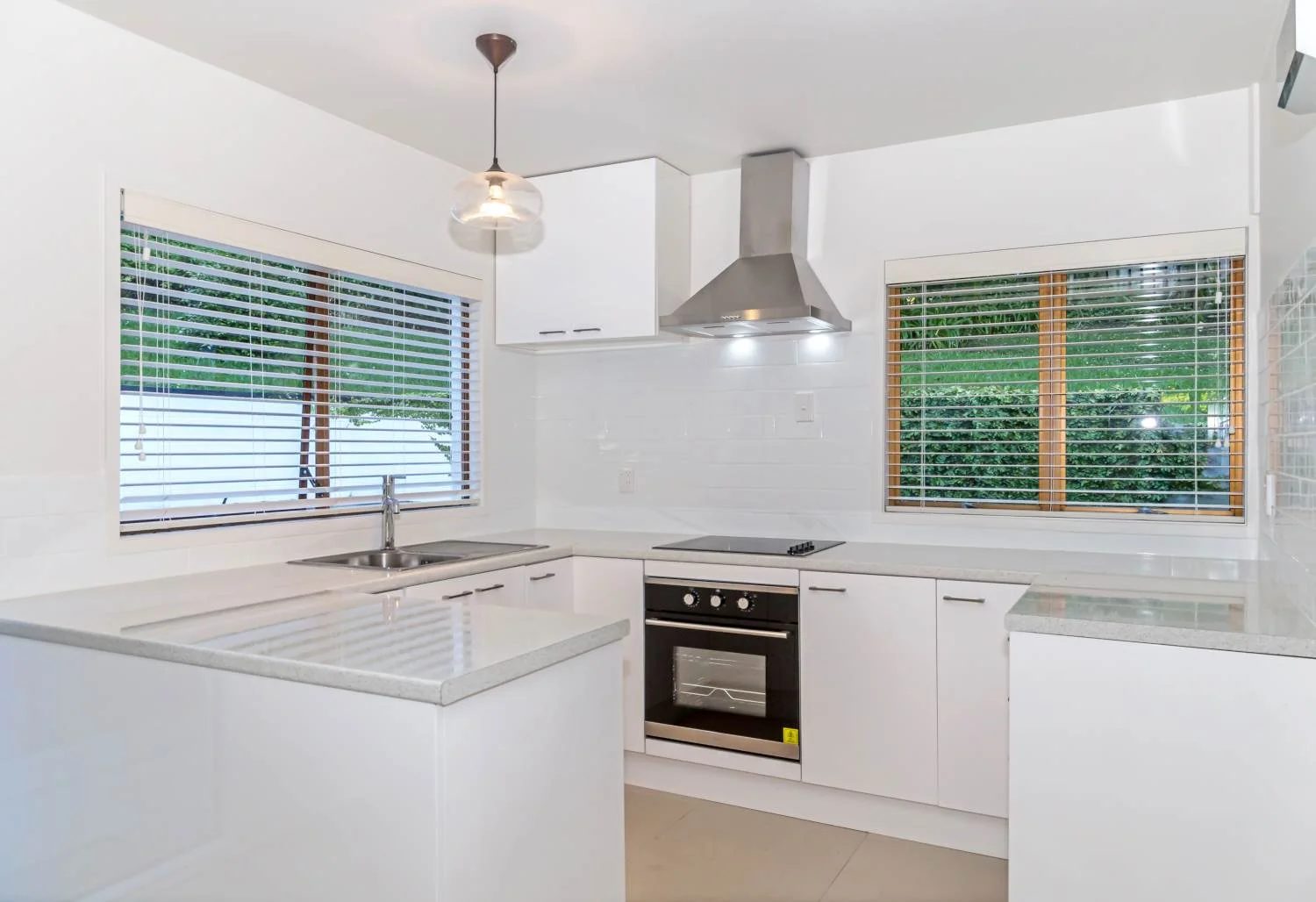 2/1 Marina Road, Torbay, photo 6