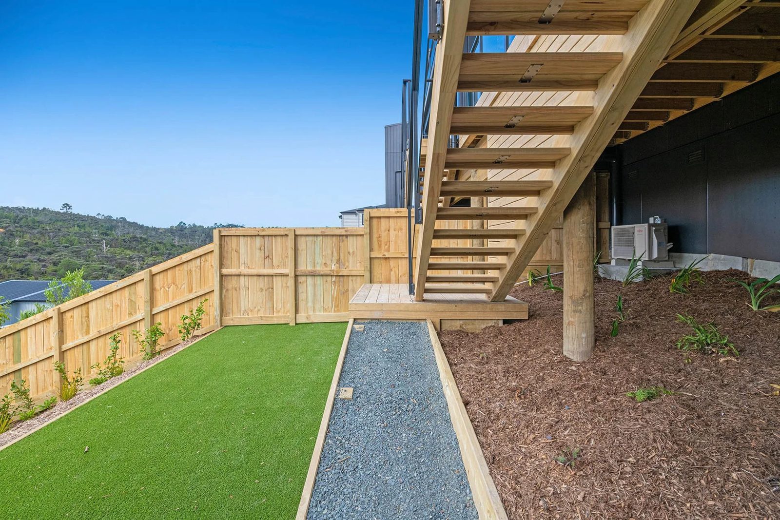 1/3 Kawau Close, Orewa, photo 10