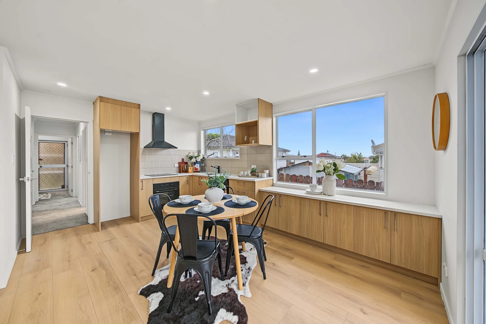 1/18 Etherton Drive, Weymouth, photo 2