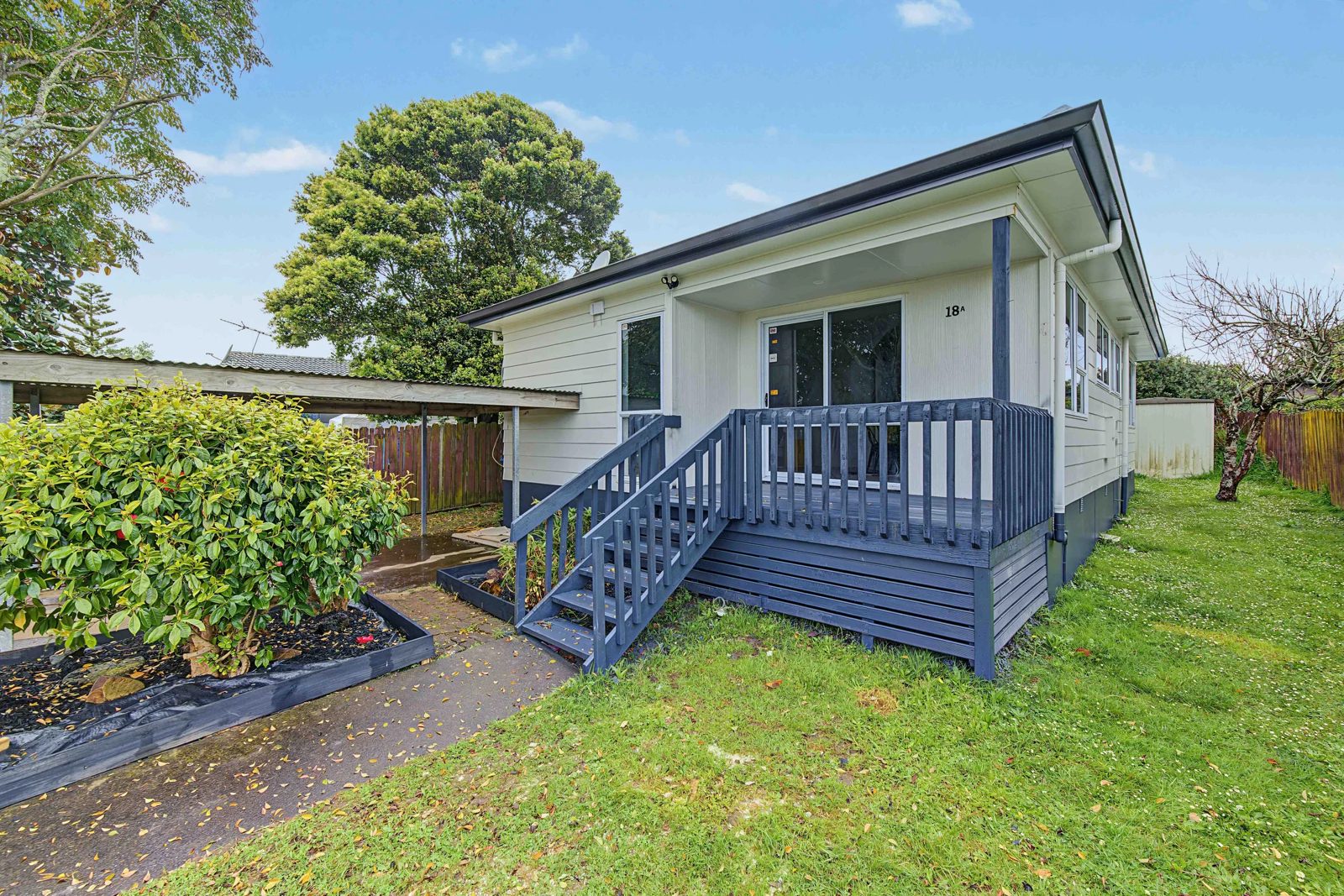 1/18 Etherton Drive, Weymouth, photo 11