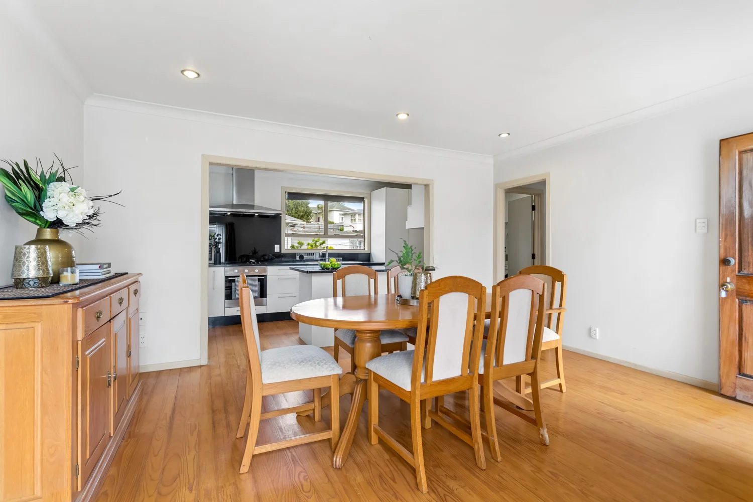 57 Weymouth Road, Manurewa, photo 8