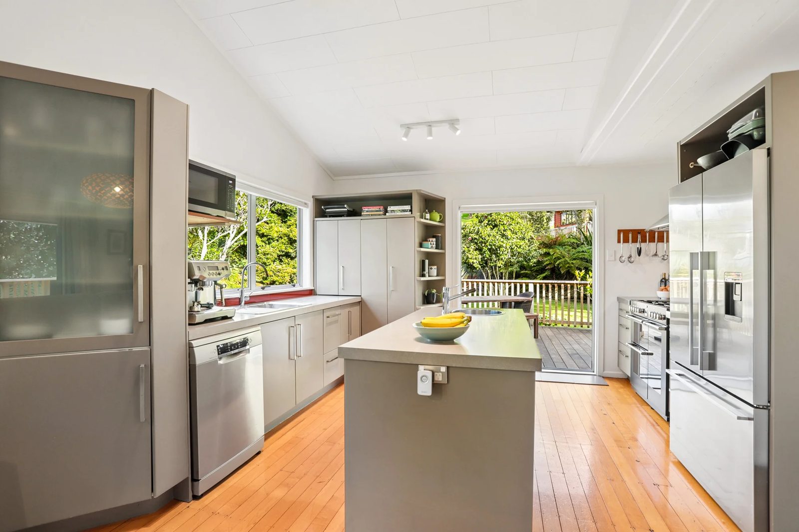 30 Opanuku Road, Henderson Valley, photo 9