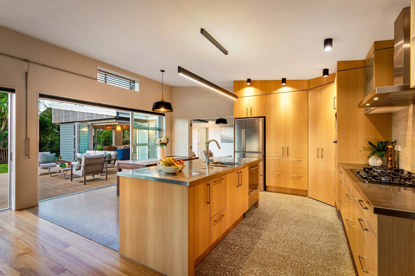 7 Carter Road, Oratia, photo 11
