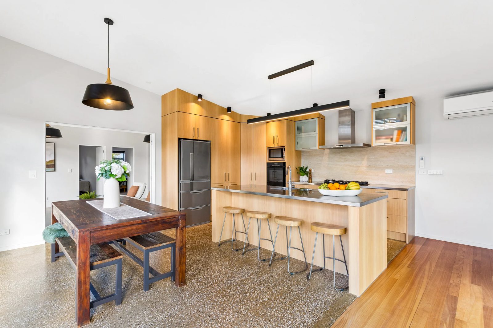 7 Carter Road, Oratia, photo 8