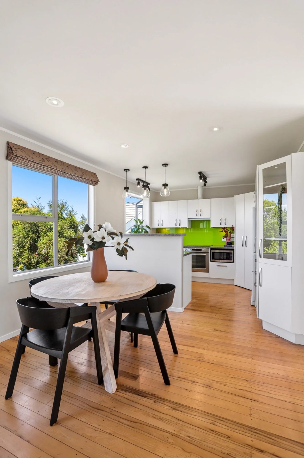 72 Golf Road, New Lynn, photo 4