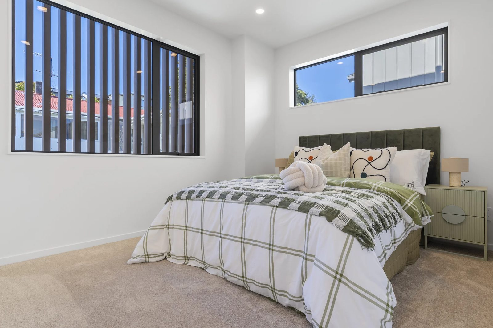 14 Mason Street, New Lynn, photo 10