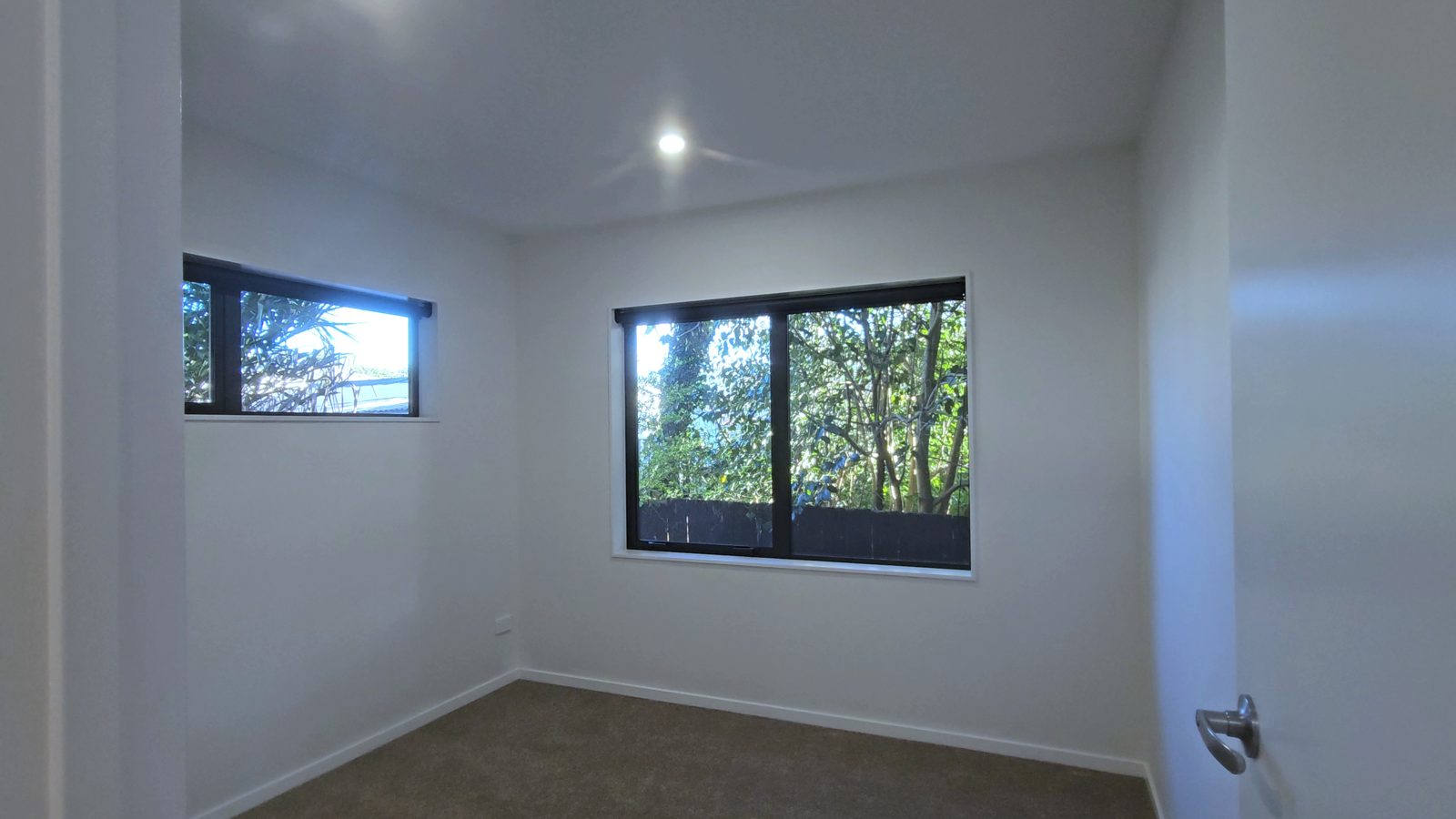 28B Coburg Street, Henderson, photo 4