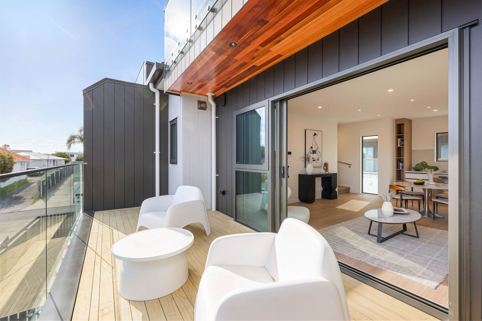 11/4 Springbank Lane, Te Atatu Peninsula, photo 2