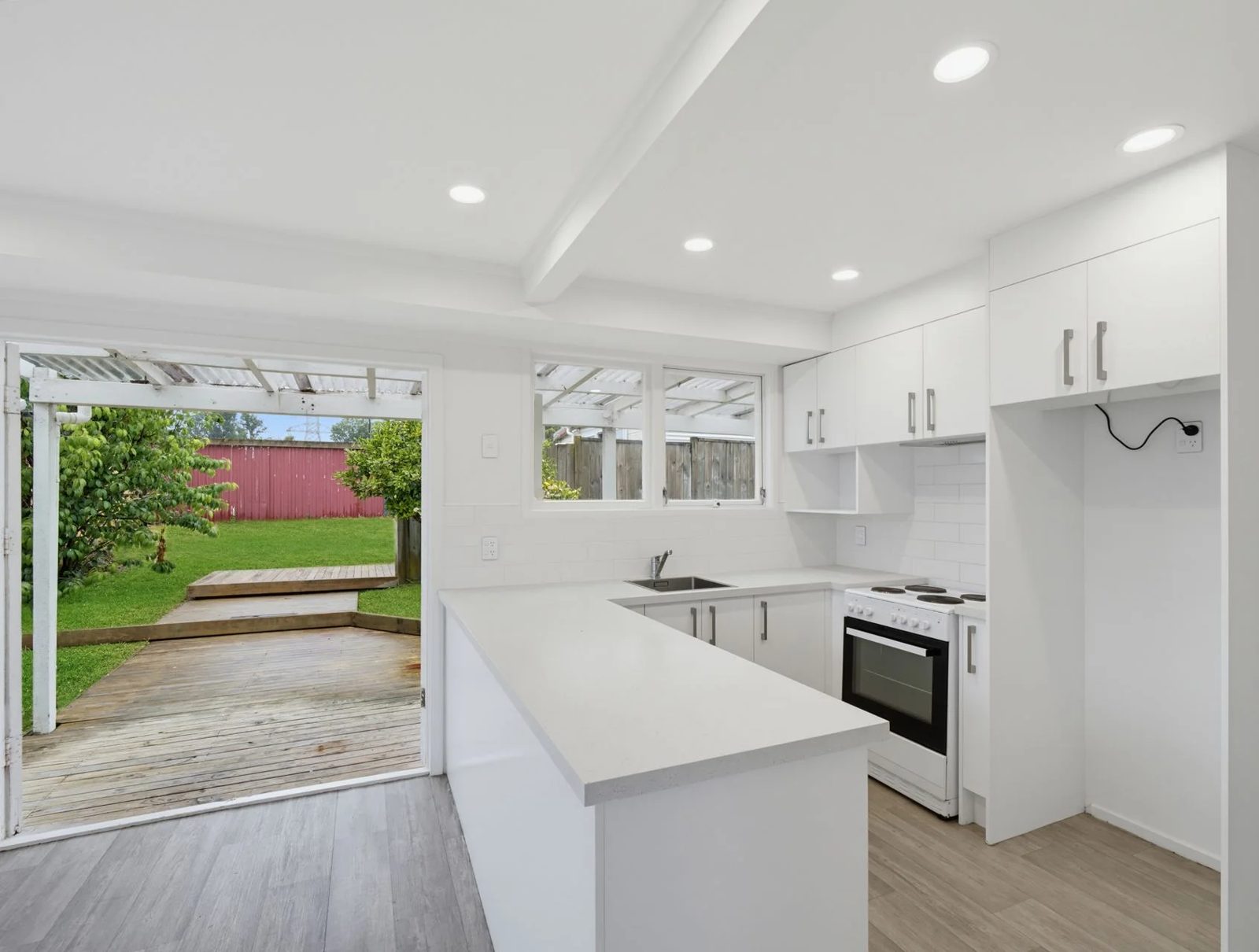 23 Arlette Place, Massey, photo 6
