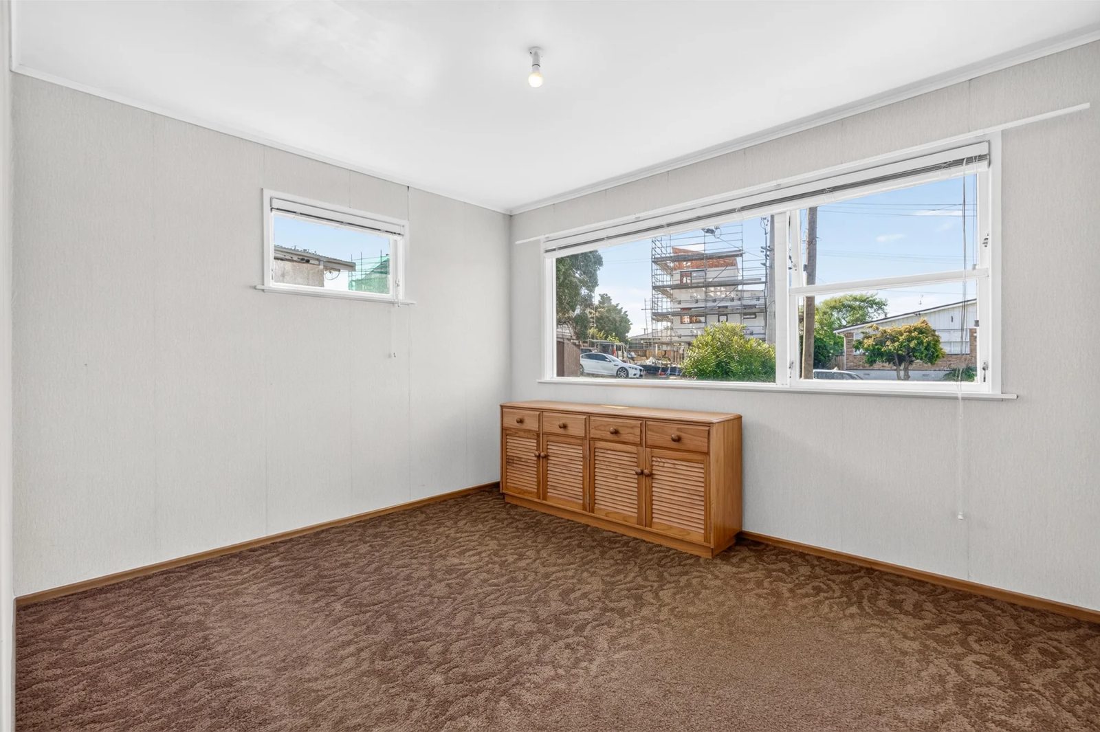 55 Royal View Road, Te Atatu South, photo 12