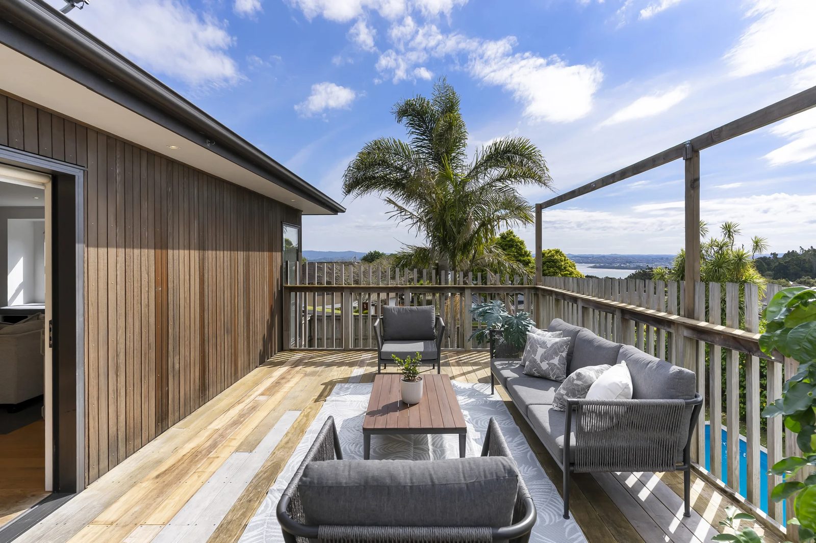 2 Pluto Place, Beach Haven, photo 9