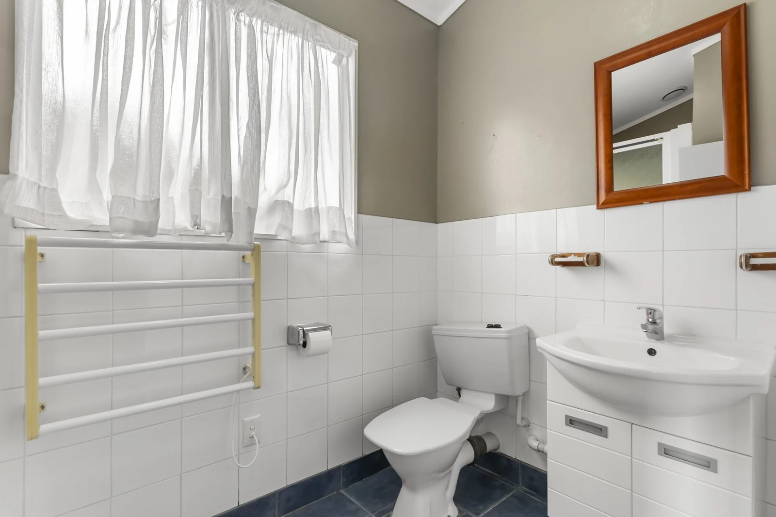 9 Gosford Drive, Botany Downs, photo 14