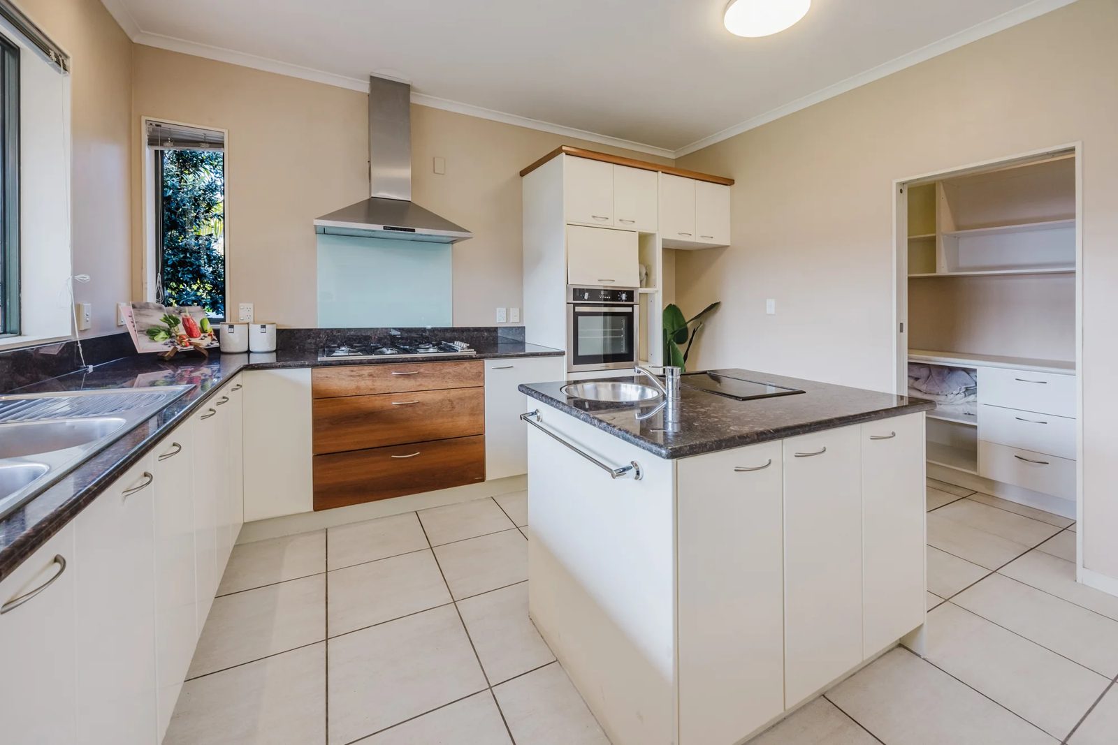 79 Manor Park, Sunnyhills, photo 15