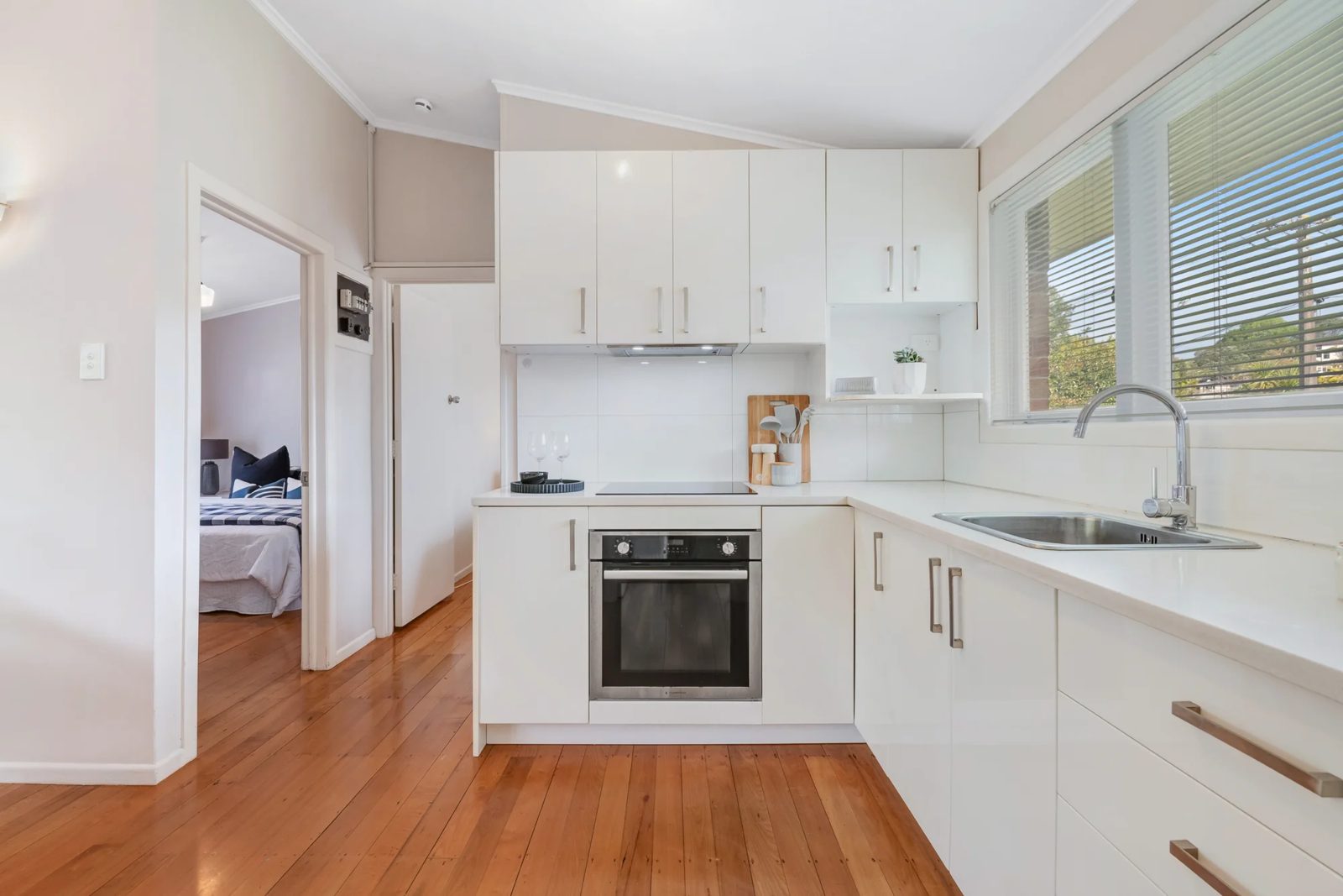4/19 Montana Avenue, Murrays Bay, photo 2