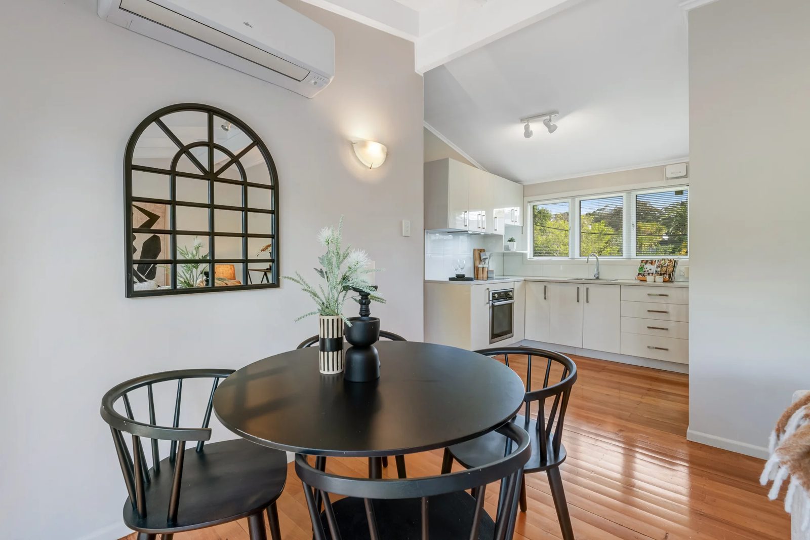 4/19 Montana Avenue, Murrays Bay, photo 3
