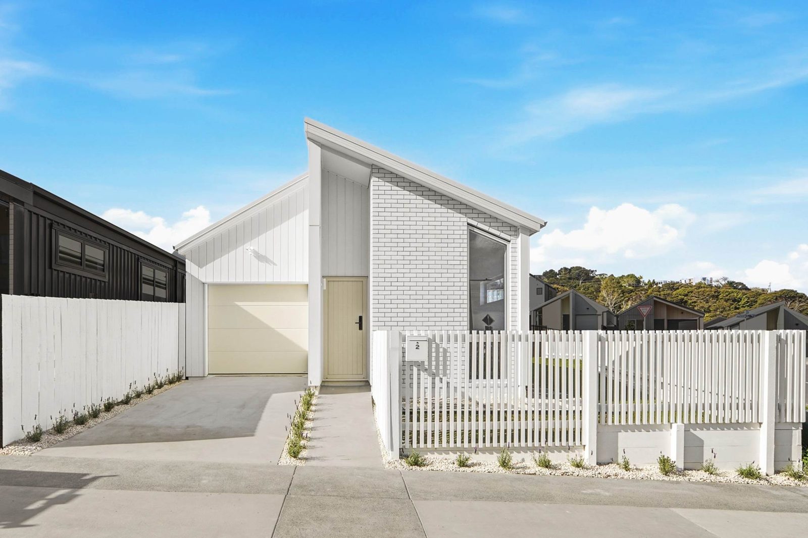 2 Ara Taha Crescent, Orewa, photo 1