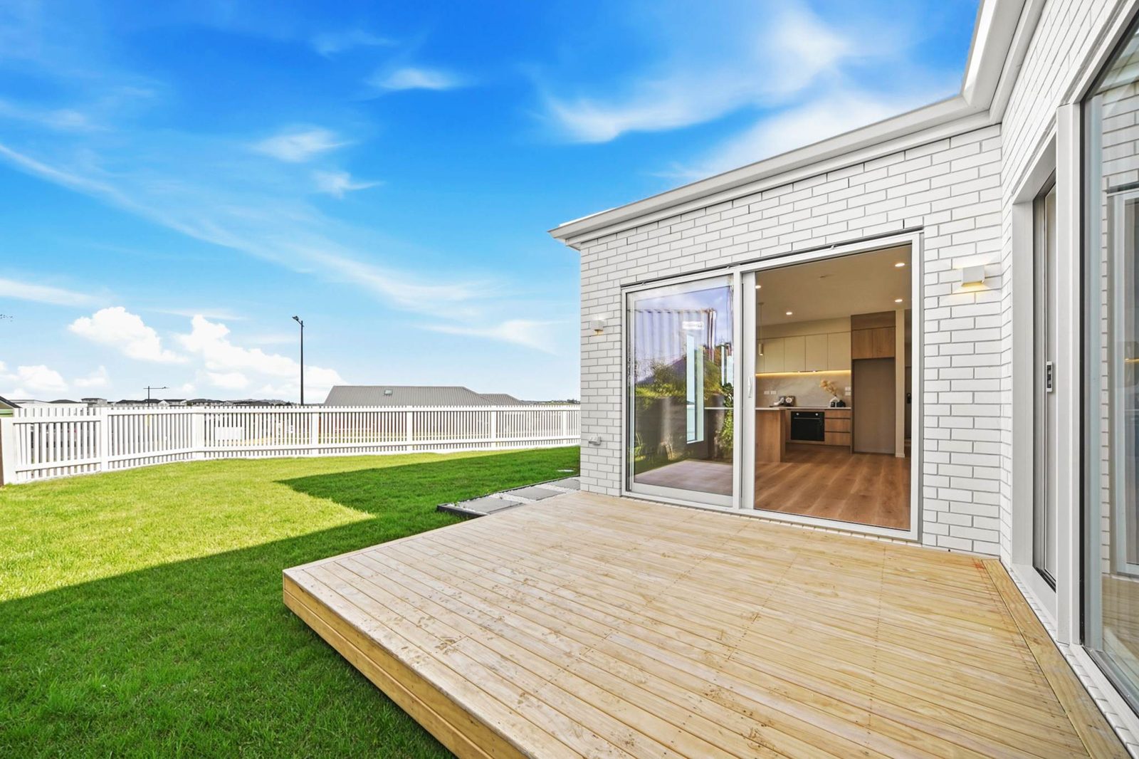 2 Ara Taha Crescent, Orewa, photo 12