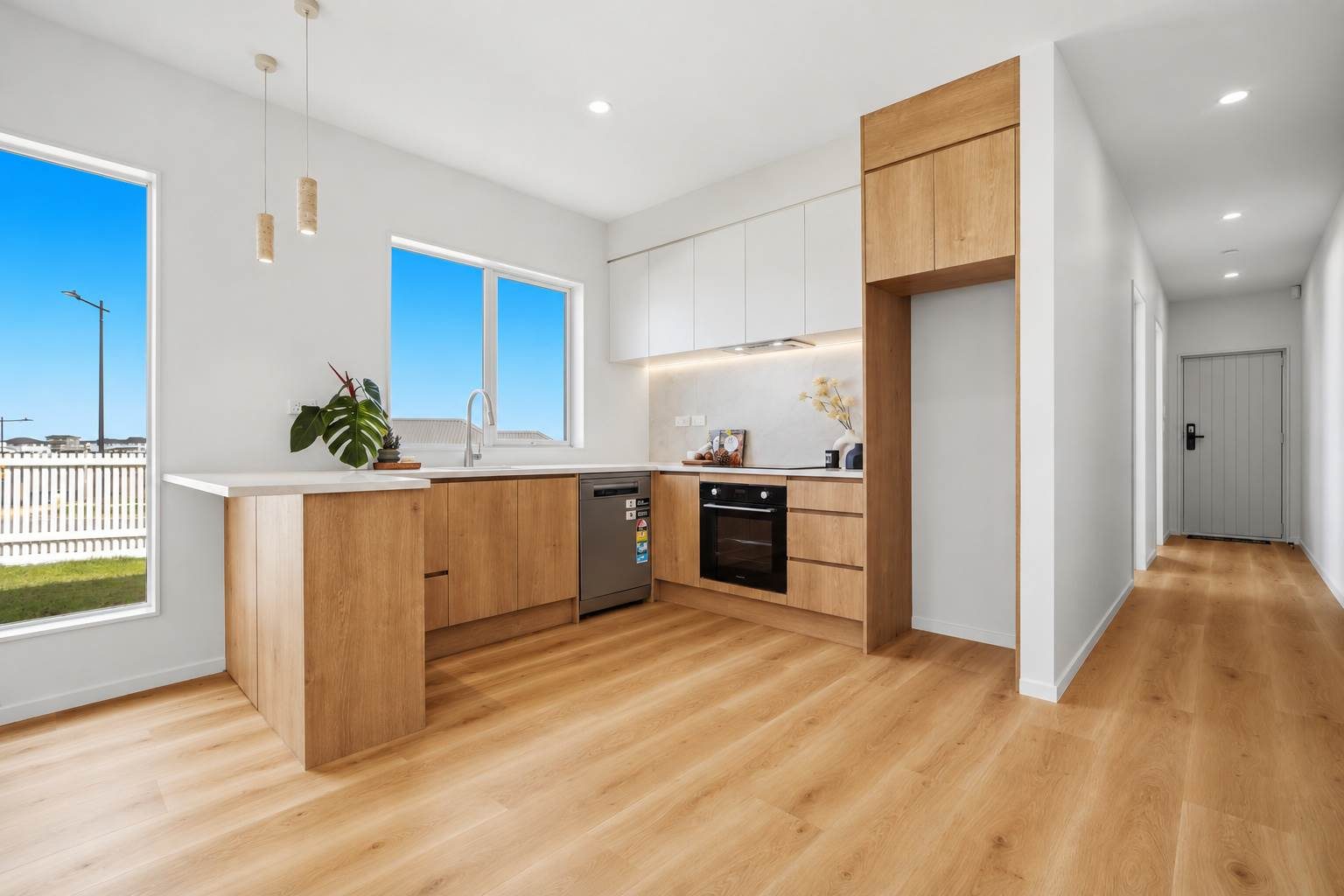 2 Ara Taha Crescent, Orewa, photo 4