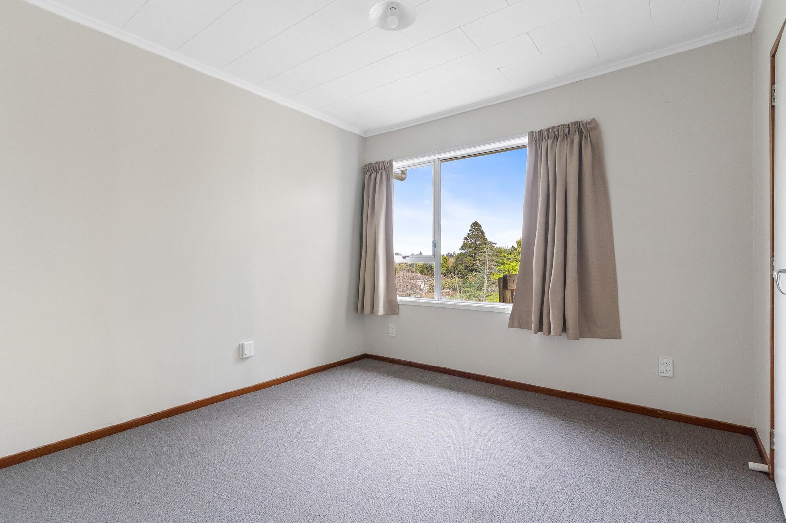 1 and 2/19 Hanui Place, Massey, photo 12