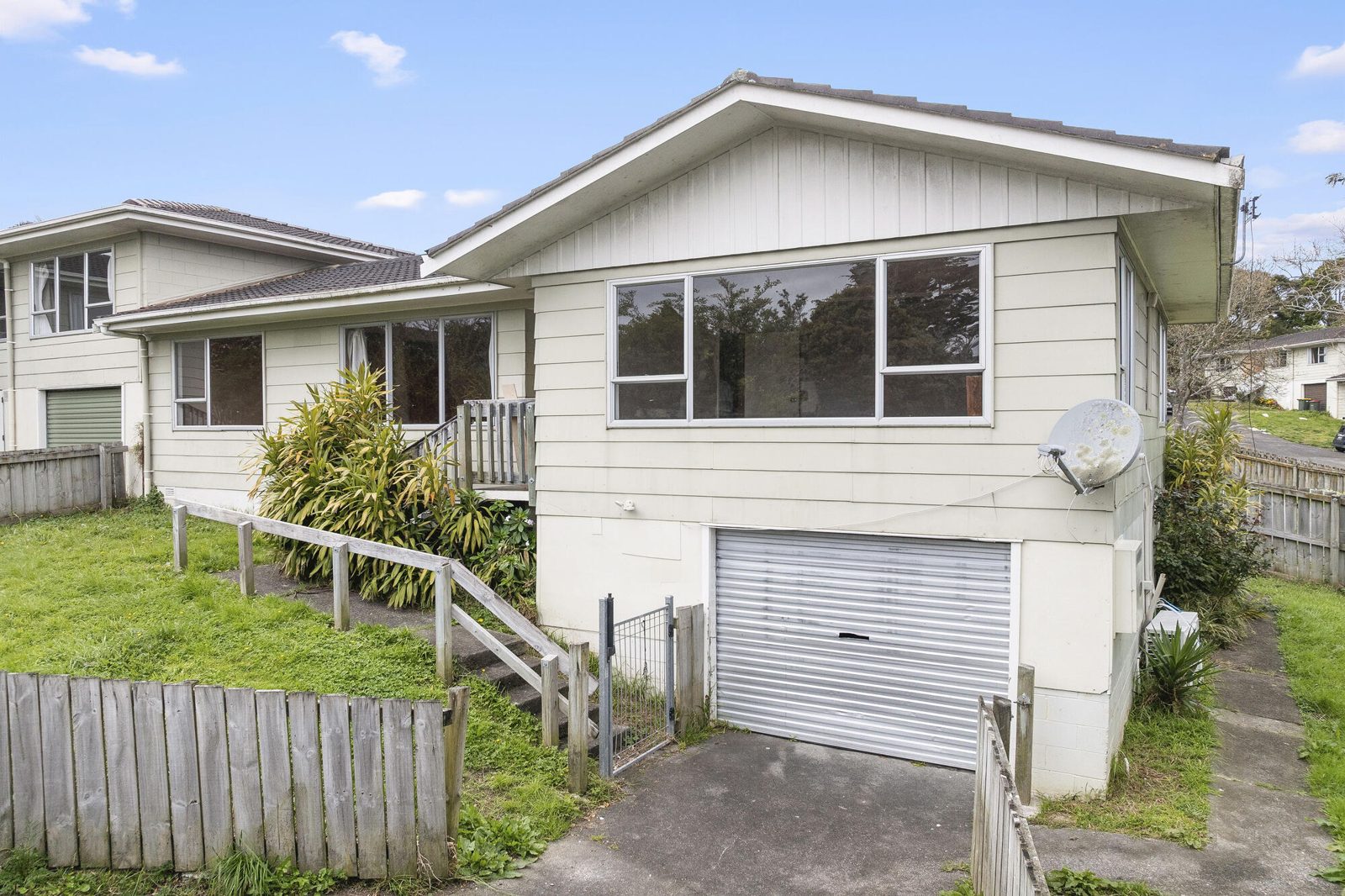 1 and 2/19 Hanui Place, Massey, photo 6