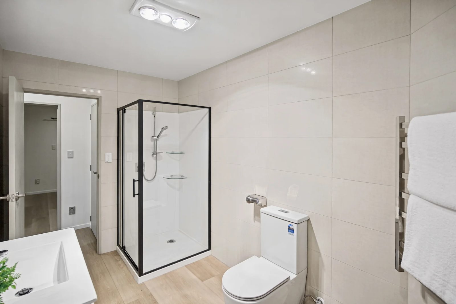 1722 Great North Road, Avondale, photo 10
