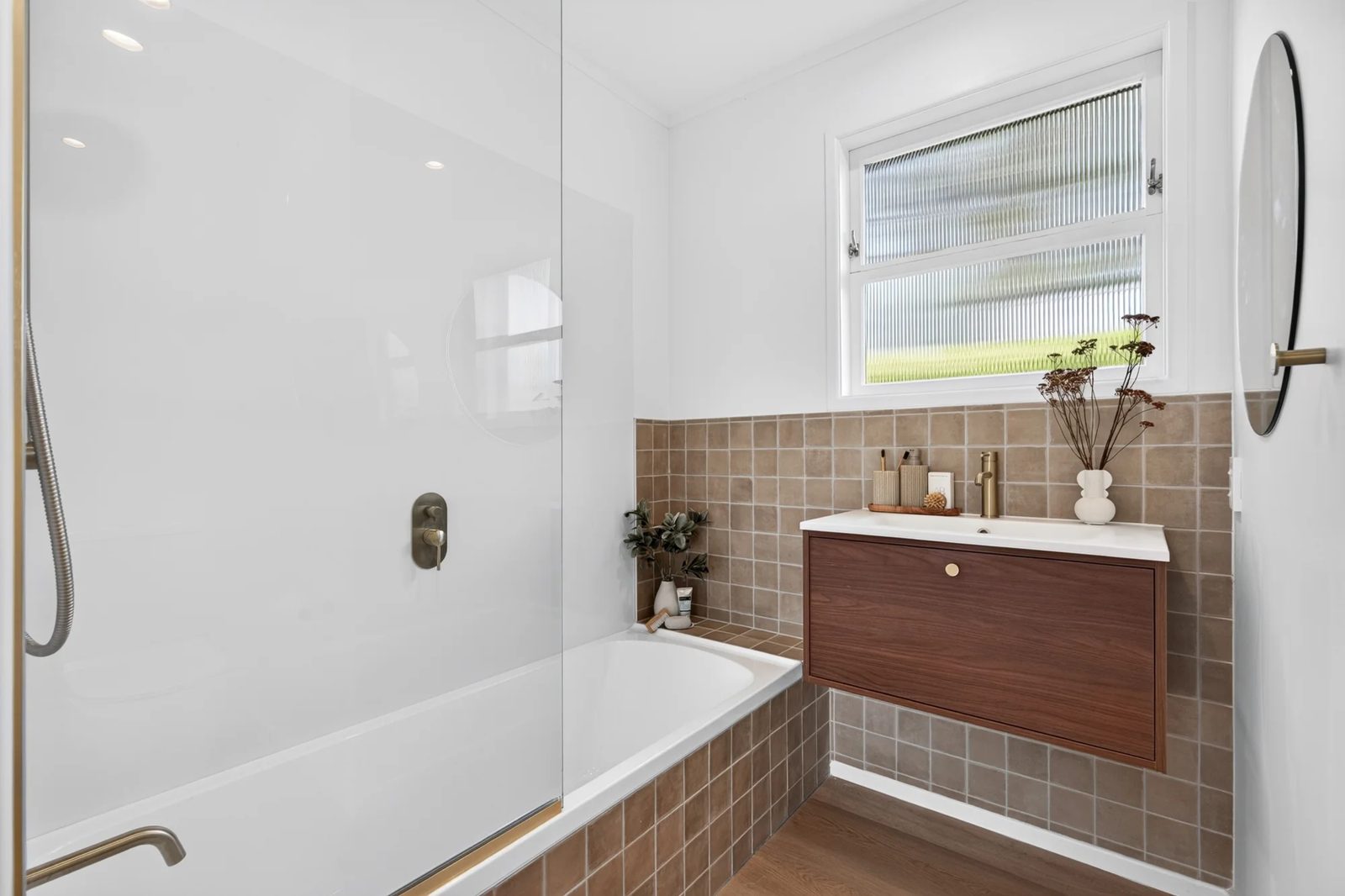 56 Totara Road, Te Atatu Peninsula, photo 16